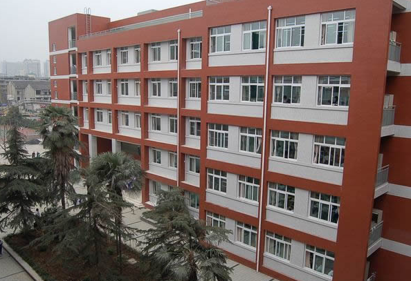 北京師范大學(xué)成都實(shí)驗(yàn)學(xué)校地理位置在哪兒？