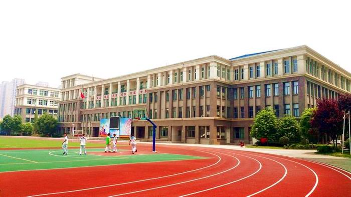 成都石室聯合中學2019年收費標準
