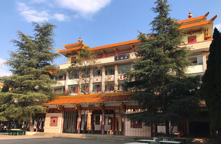 涼山州民族中學(xué)地址在哪里？
