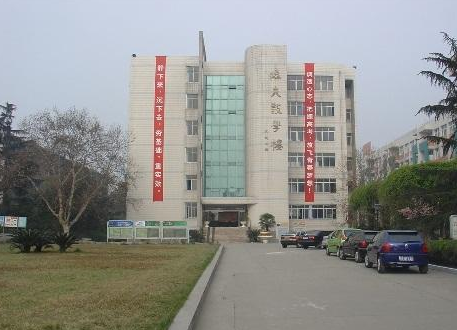 四川師范大學附屬中學師資力量怎么樣？