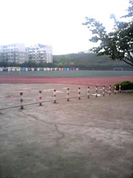 資中二中、水南實驗小學(xué)校園路段通車了