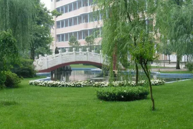 渠縣三匯中學地理位置在哪里？
