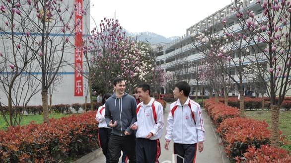 高縣中學(xué)怎么樣、好不好？