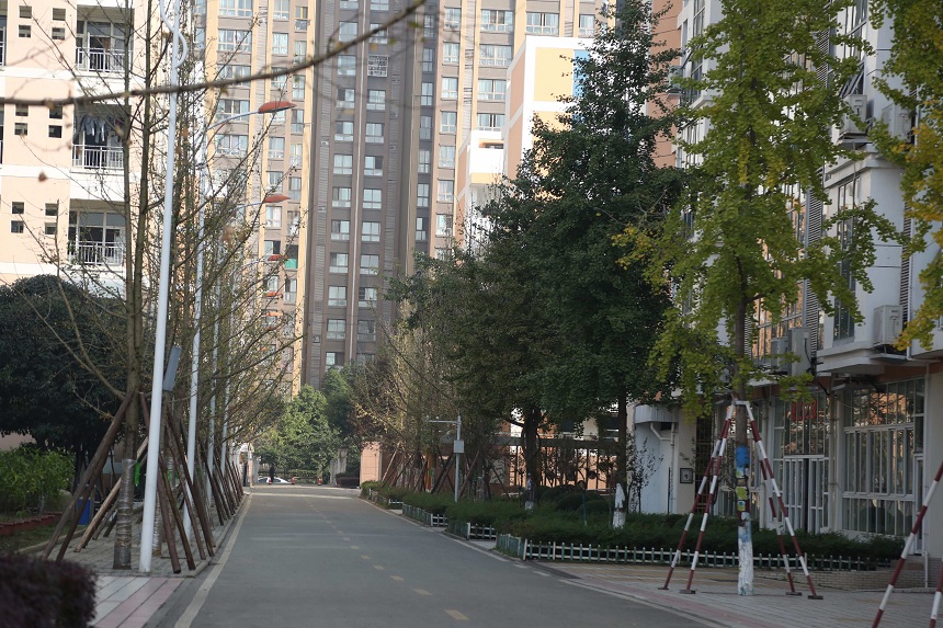 東汽八一中學是什么性質(zhì)的高中？