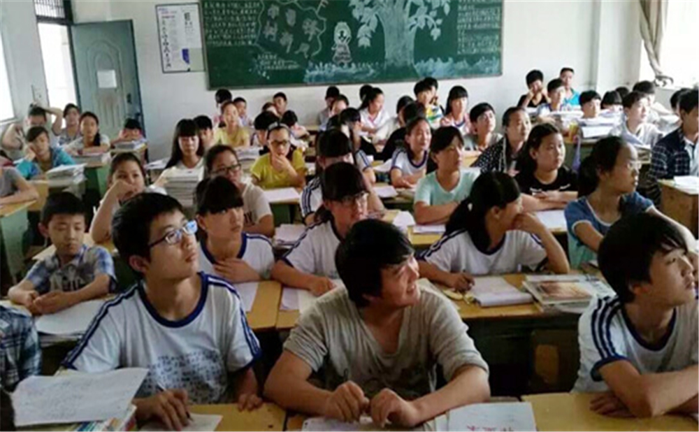 巴中四中學(xué)校詳細(xì)地址在什么地方？