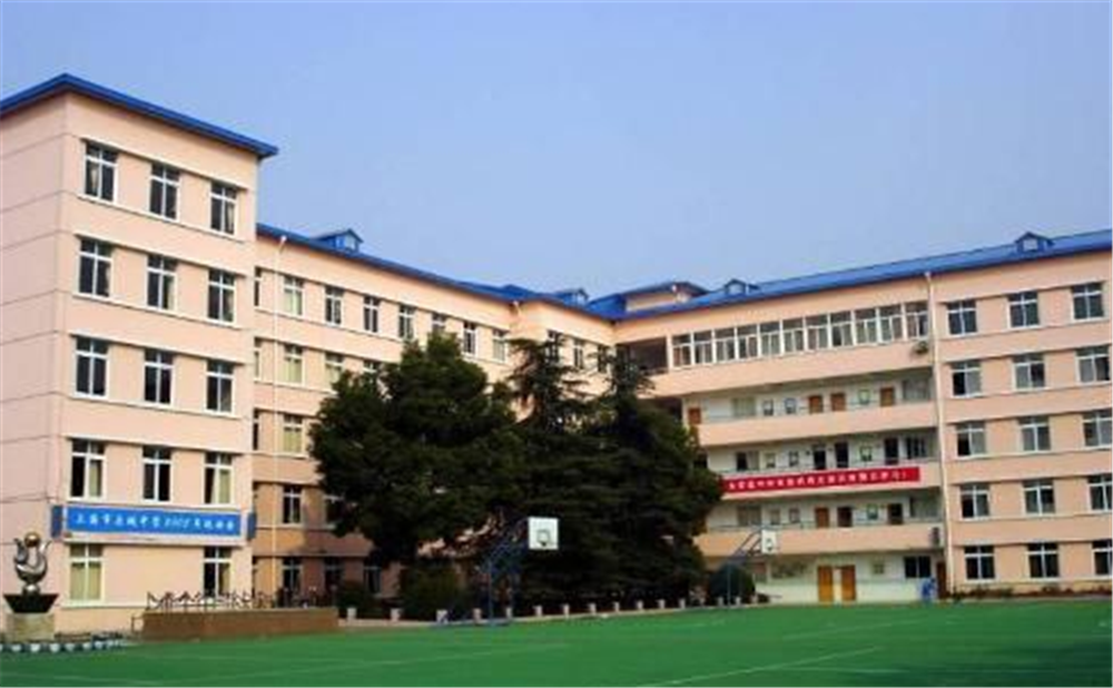 閬中市水觀中學(xué)學(xué)校詳細(xì)地址在什么地方？