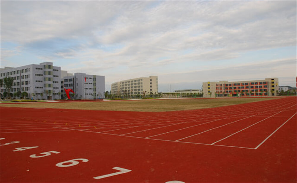 閬中中學(xué)學(xué)校詳細(xì)地址在什么地方？