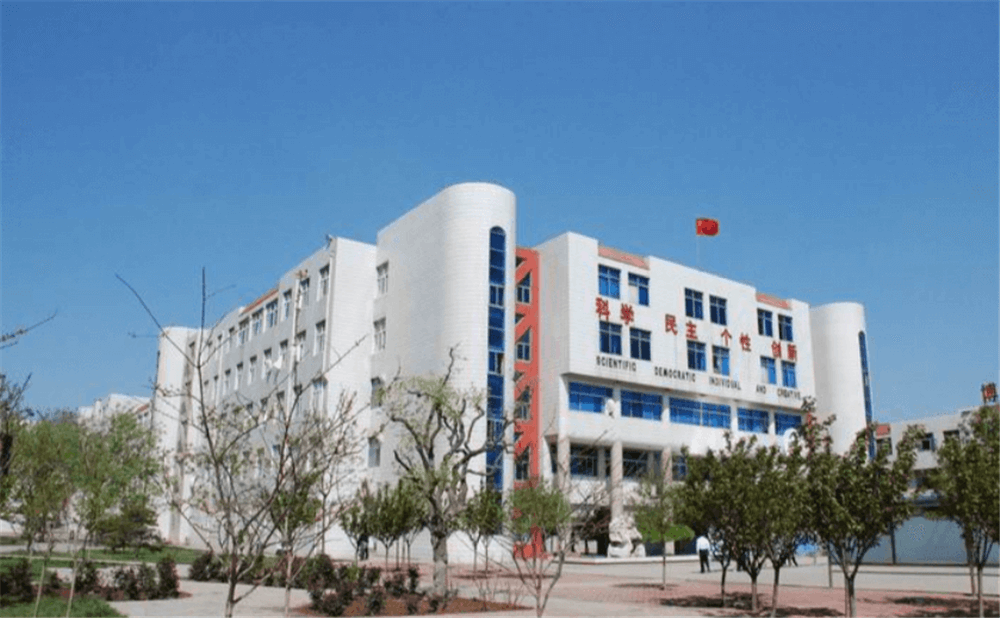 周口中學(xué)學(xué)校環(huán)境怎么樣？