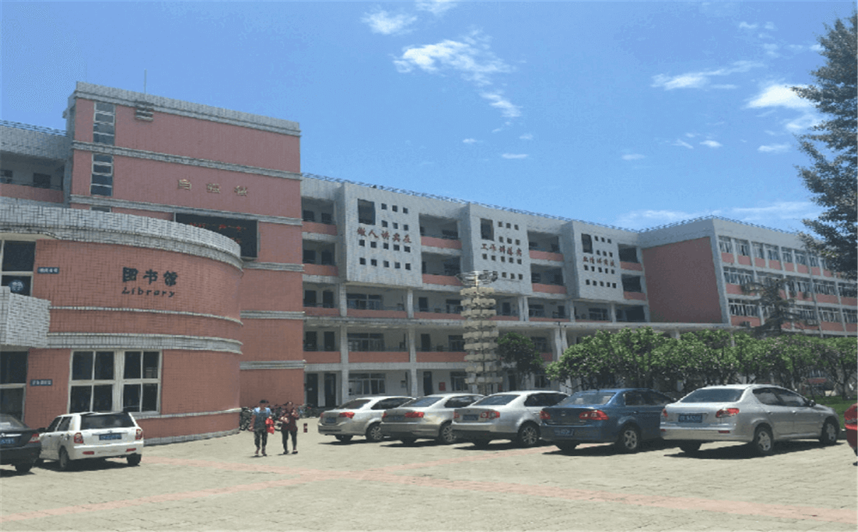 成都市籍田中學(xué)高中部的錄取分數(shù)是多少？