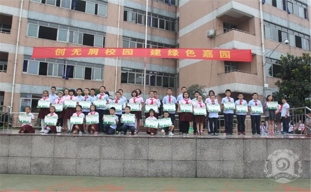 成都嘉祥外國(guó)語(yǔ)學(xué)校高中部的錄取分?jǐn)?shù)是多少？