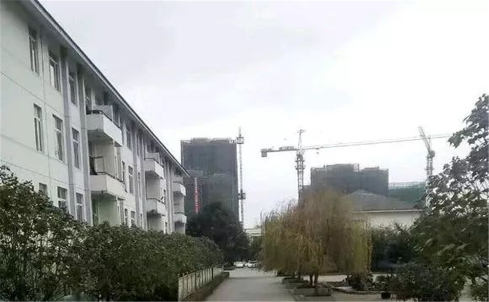 淮口中學去年的錄取分數(shù)線是多少？