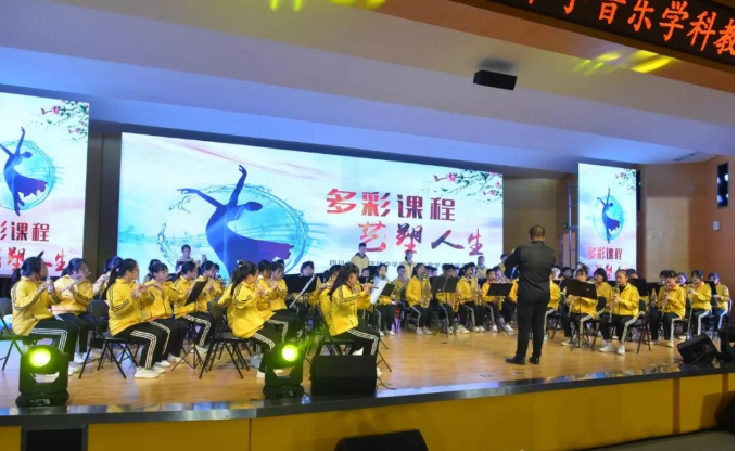 雙流藝體中學(xué)近三年的錄取分?jǐn)?shù)線(xiàn)是多少？