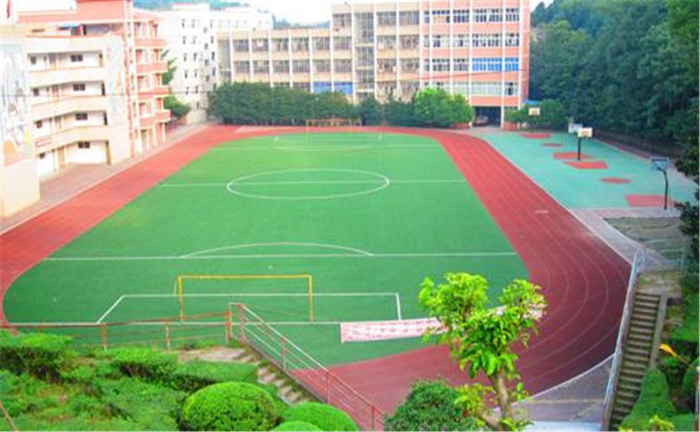 簡陽實驗中學(xué)的高中住宿怎么樣？