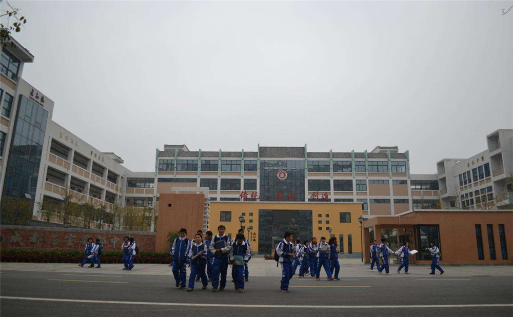 成都石室蜀都中學(xué)高中宿舍怎么樣？