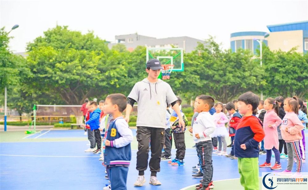 川科外國語學(xué)校2020年分?jǐn)?shù)線是多少？