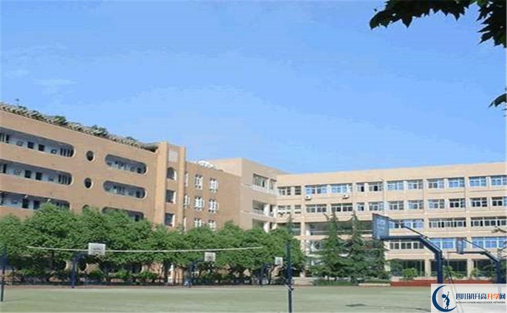 成都大學(xué)附屬中學(xué)的初升高分?jǐn)?shù)線是多少？