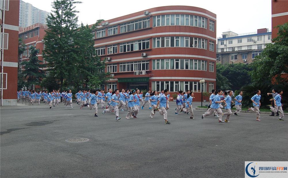 北師大成都實驗中學初升高難不難？