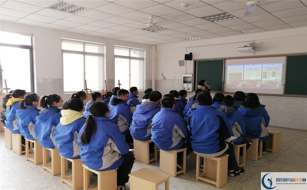 成都市第四十九中學(xué)初升高難不難？