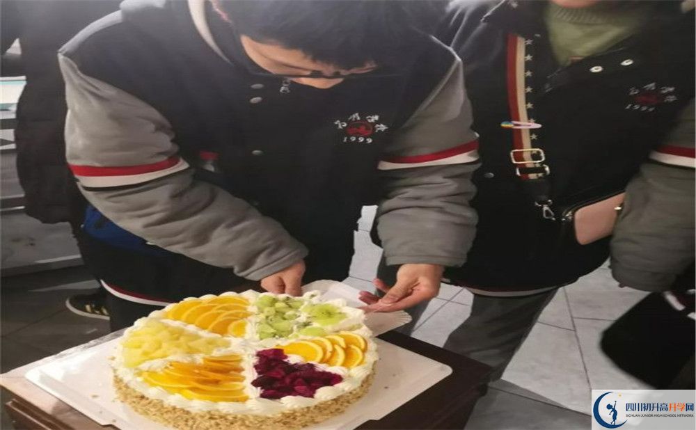 成都新津為明學(xué)校高中部地址在哪？