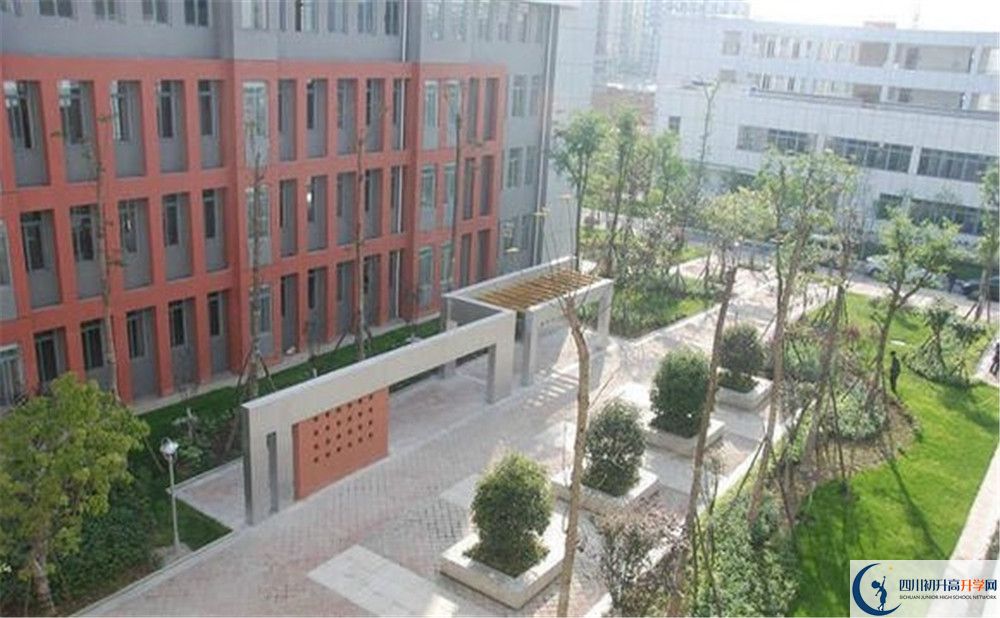 成都經(jīng)濟技術(shù)開發(fā)區(qū)實驗中學(xué)位置在哪里？