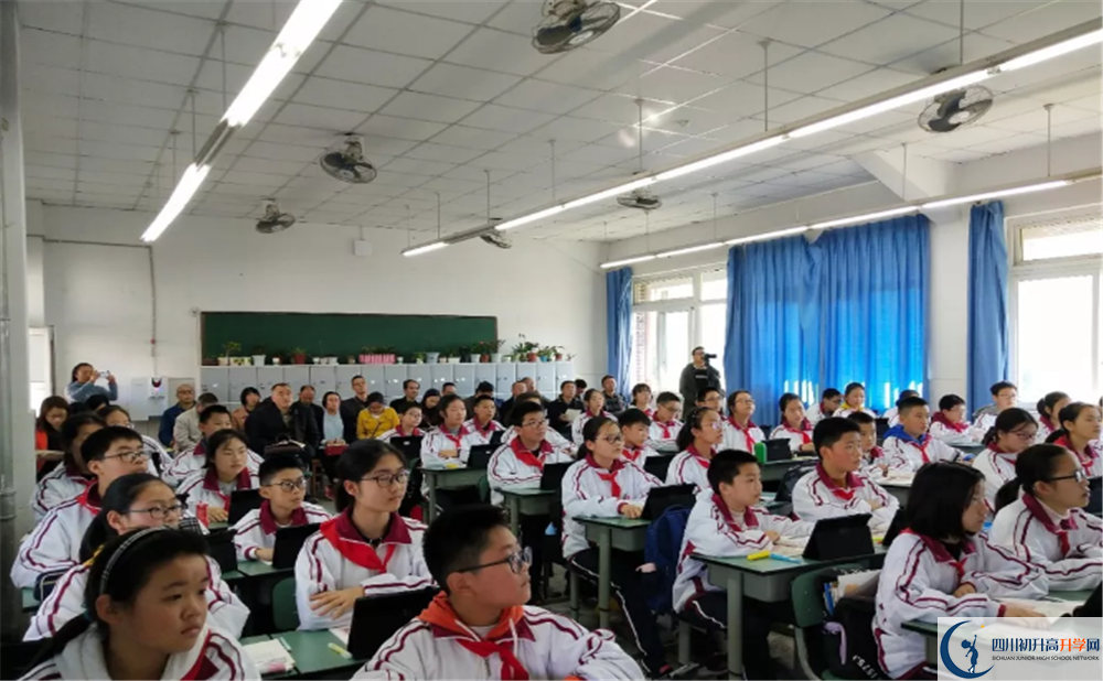 安仁中學(xué)位置在哪里？