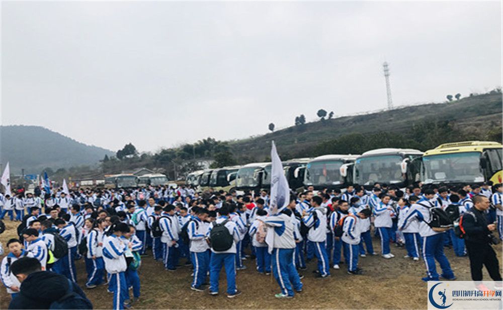 成都七中八一學(xué)校是重點(diǎn)中學(xué)嗎？
