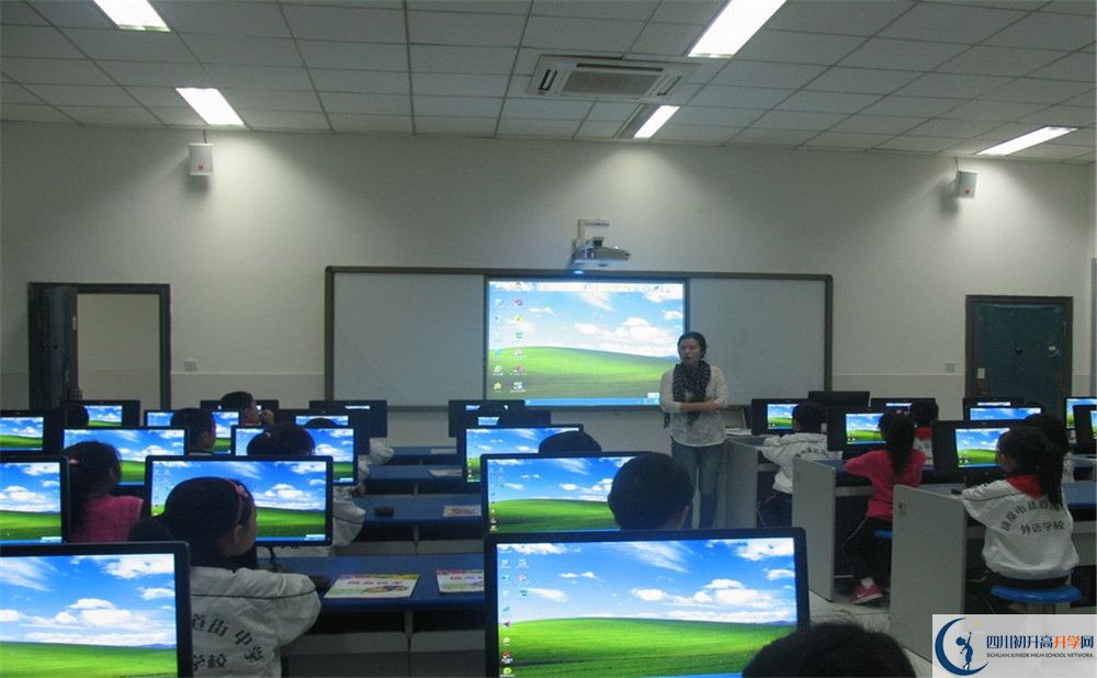 鹽道街外國語學(xué)校2020年高三文綜測試題在哪看？