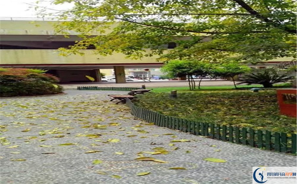 四川師范大學附屬第三實驗中學在全國高中排名多少？