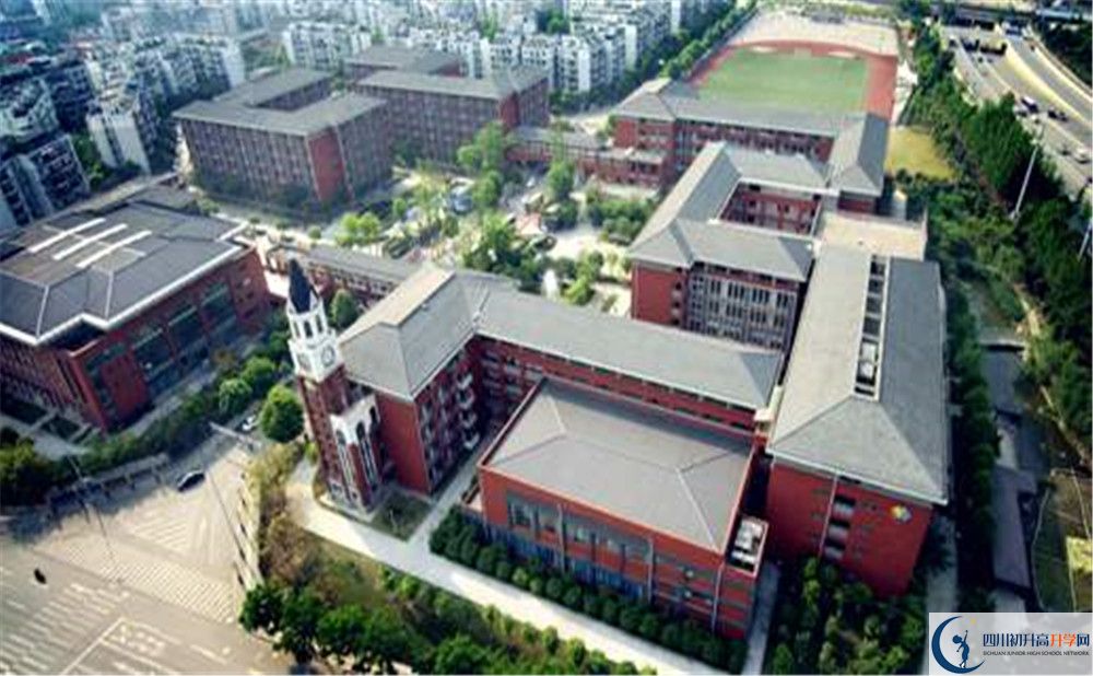 成都七中萬(wàn)達(dá)學(xué)校平行班中考重點(diǎn)率高嗎？