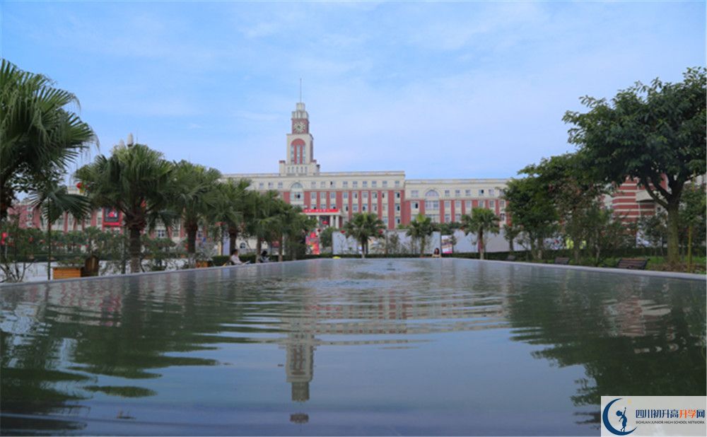 四川師范大學(xué)附屬中學(xué)高三診斷考試時(shí)間怎么安排？