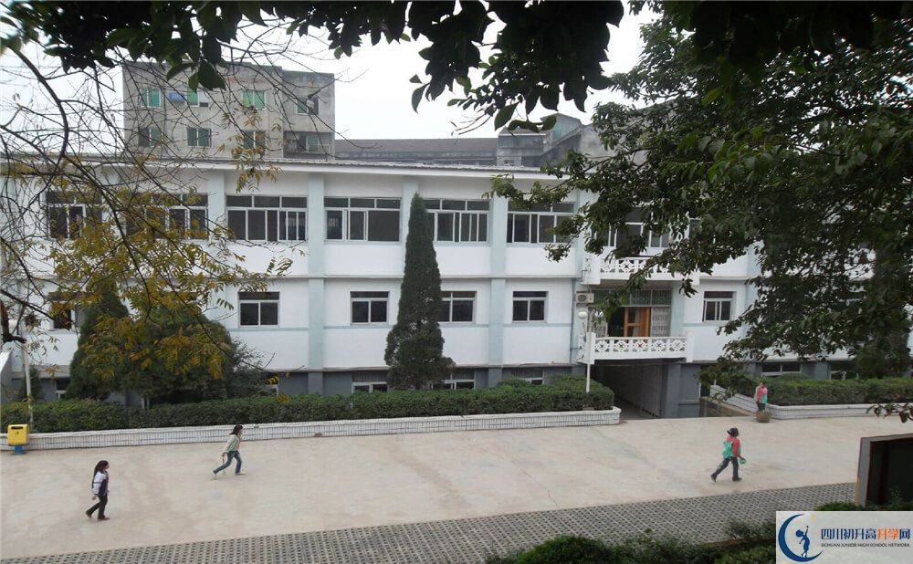 攔江中學2020年報名考試時間是否有調(diào)整？