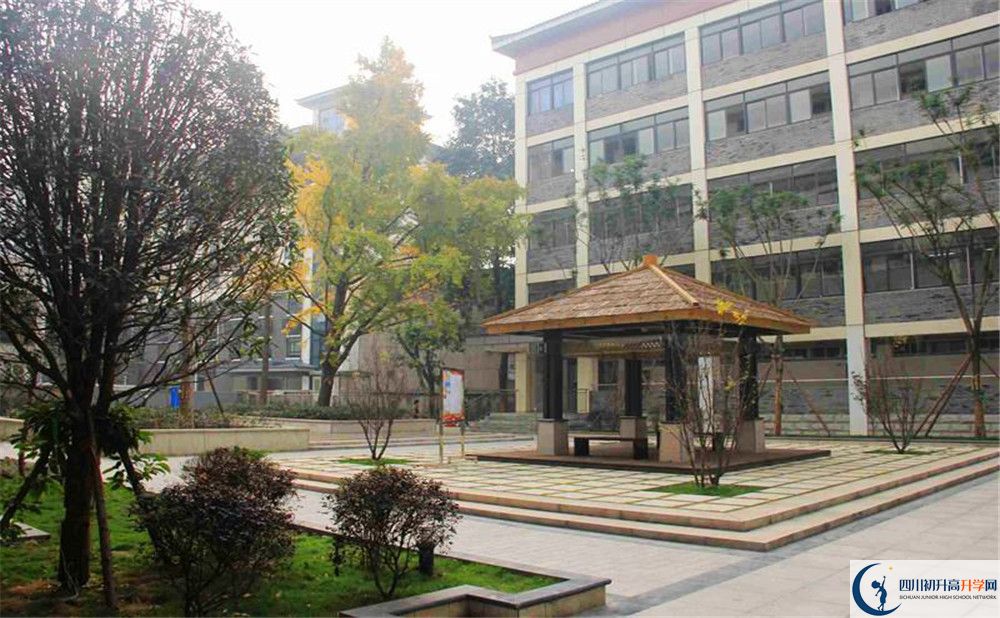 2020年成都市西北中學(xué)住宿條件怎么樣？